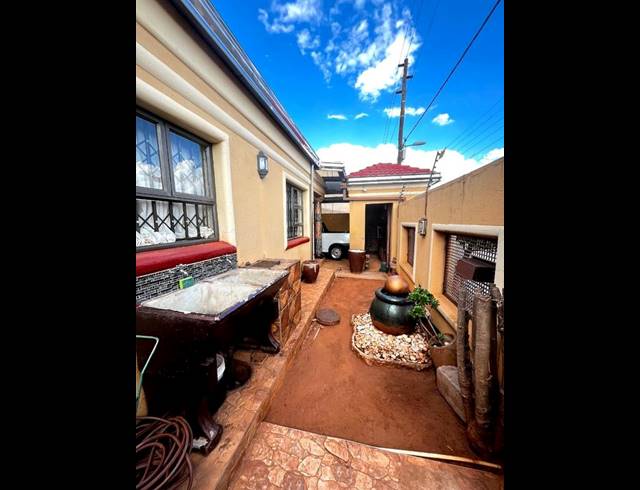 2 BEDROOM HOUSE FOR SALE IN GLEN RIDGE